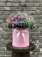 Цветочная композиция из Гипсофила и Розы в шляпной коробке в Халино
