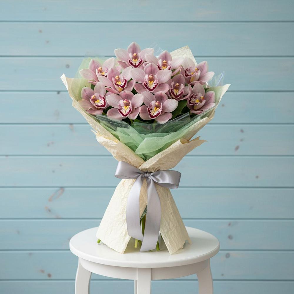 Букет цветов из: Орхидеи и Розы в Халино