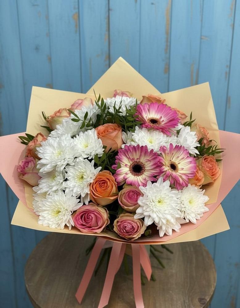 Букет цветов из: Розы, Герберы и Хризантемы в Халино