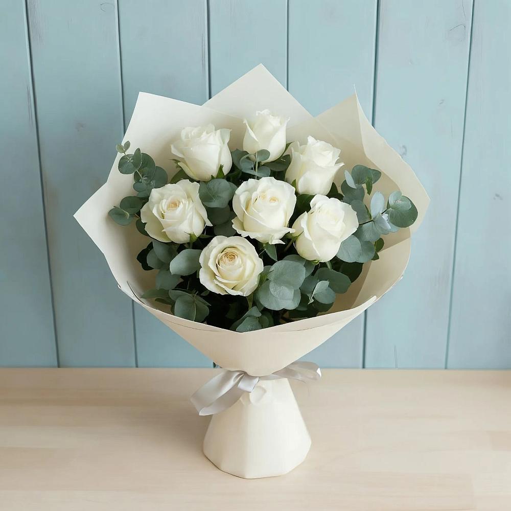 Букет Белые розы в Эвкалипте в Халино