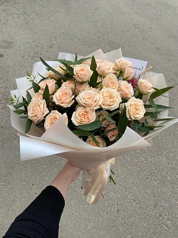 Букет Кремовые розы Латте в Халино