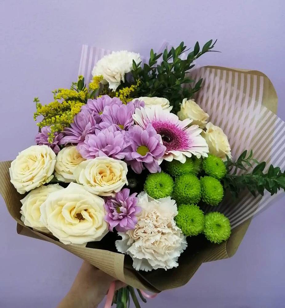 Букет цветов из: Хризантемы, Розы, Гвоздики и Герберы в Халино