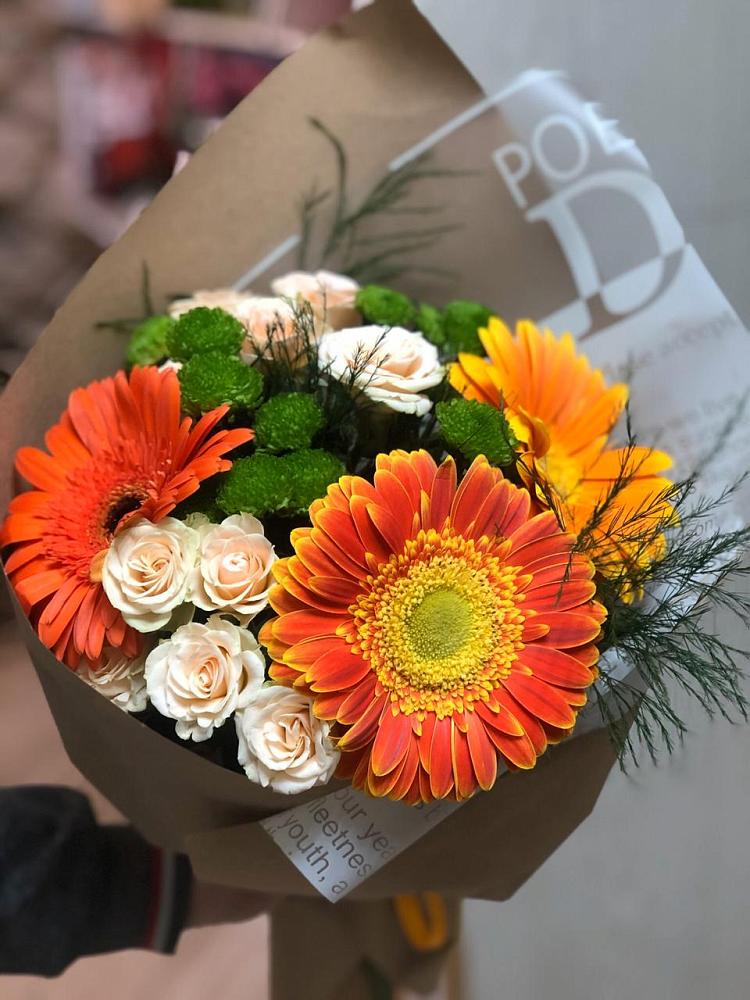 Букет цветов из: Герберы, Хризантемы и Розы в Халино