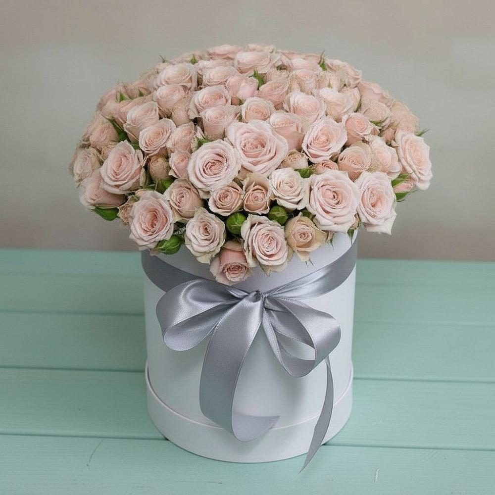 Цветочная композиция из Розы в шляпной коробке в Халино