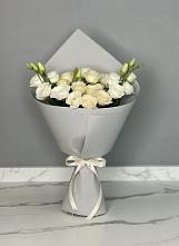 Букет цветов из:  Розы и Лизиантусы в Халино